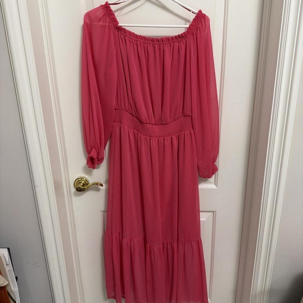 Pink maxi dress with ruffled sleeves and tiered skirt #maxidress #romantic